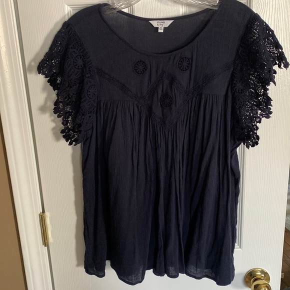 Crochet Top - Picture 1 of 2